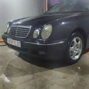 Mercedes-Benz E class, 2001