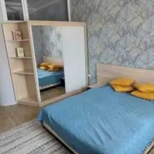 2-комн. квартира, 5 этаж, 65м², Cомони