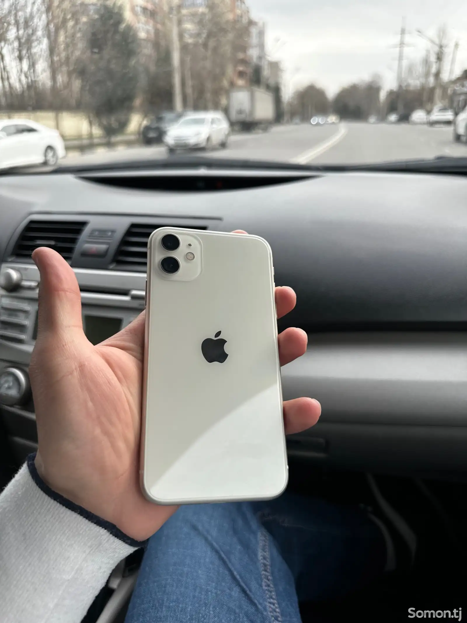 Apple iPhone 11, 64 gb-1