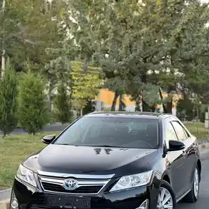 Toyota Camry, 2014