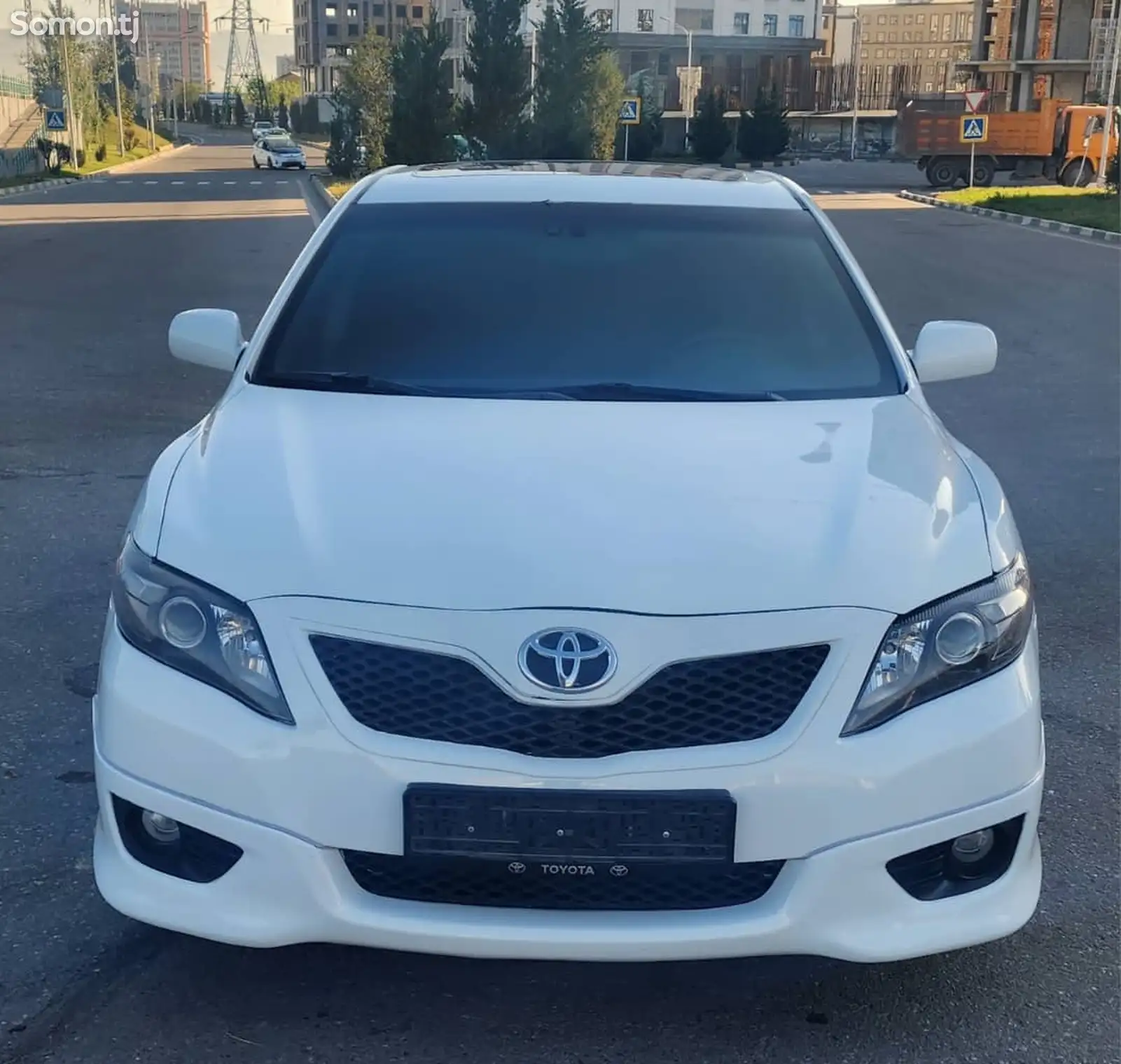 Toyota Camry, 2010-1