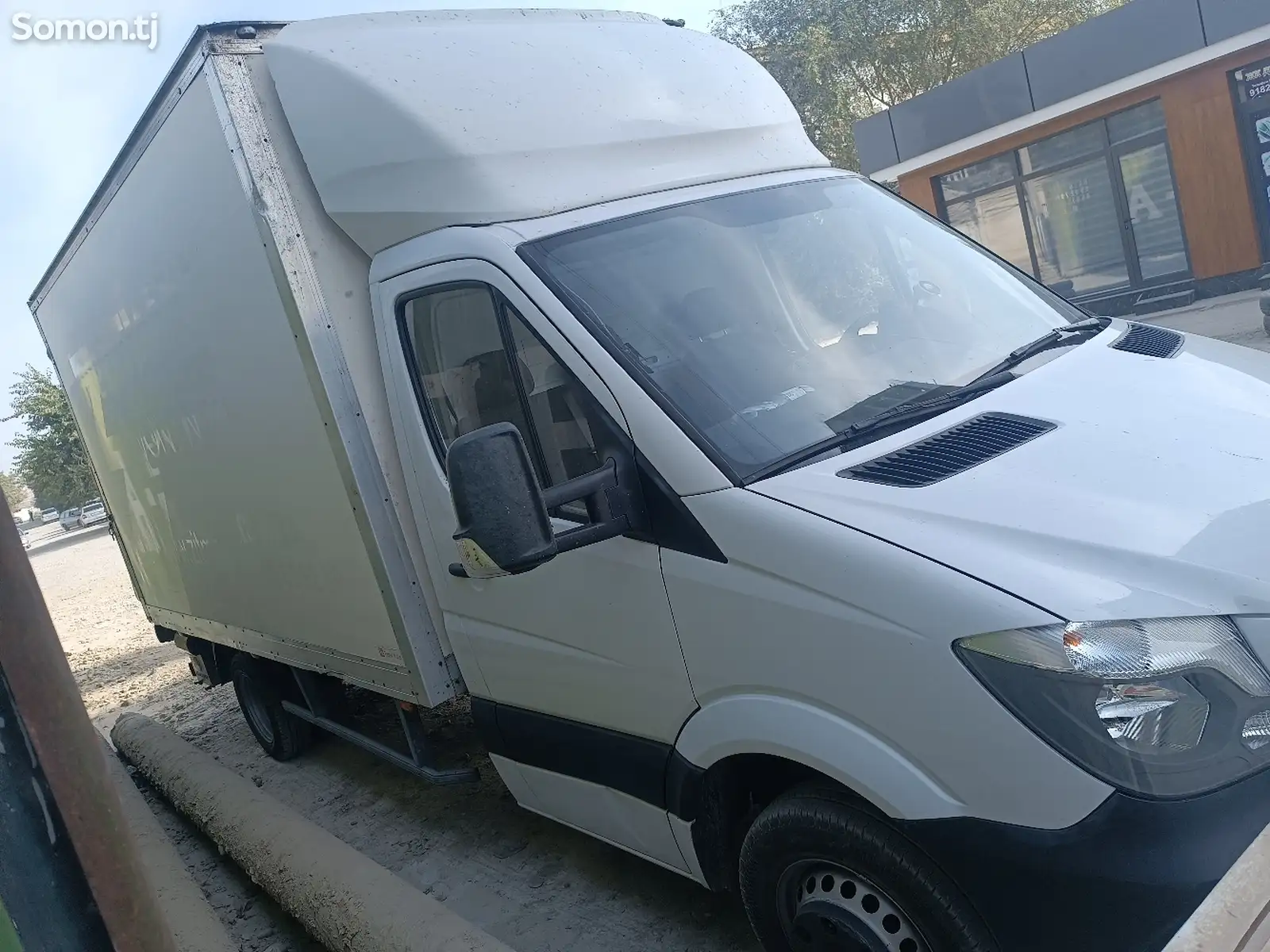 Бортовой грузовик Mercedes-Benz sprinter ,2015-2