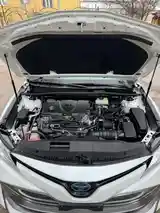 Toyota Camry, 2018-9