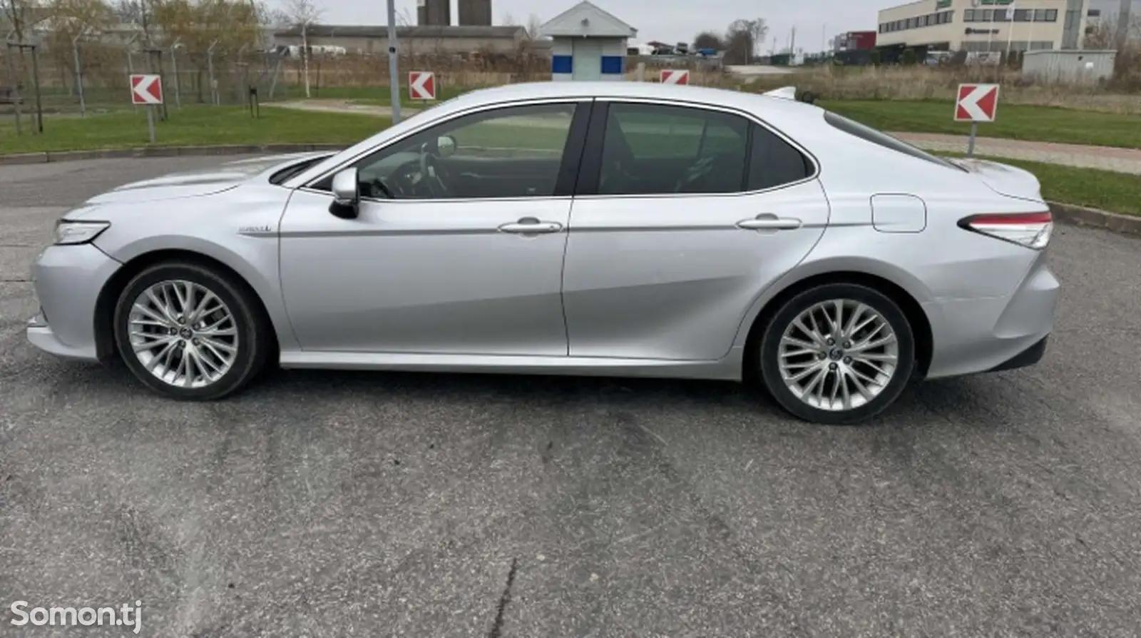 Toyota Camry, 2021-1