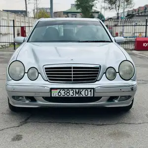 Mercedes-Benz E class, 2001