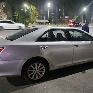 Toyota Camry, 2012