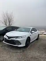 Toyota Camry, 2018-4