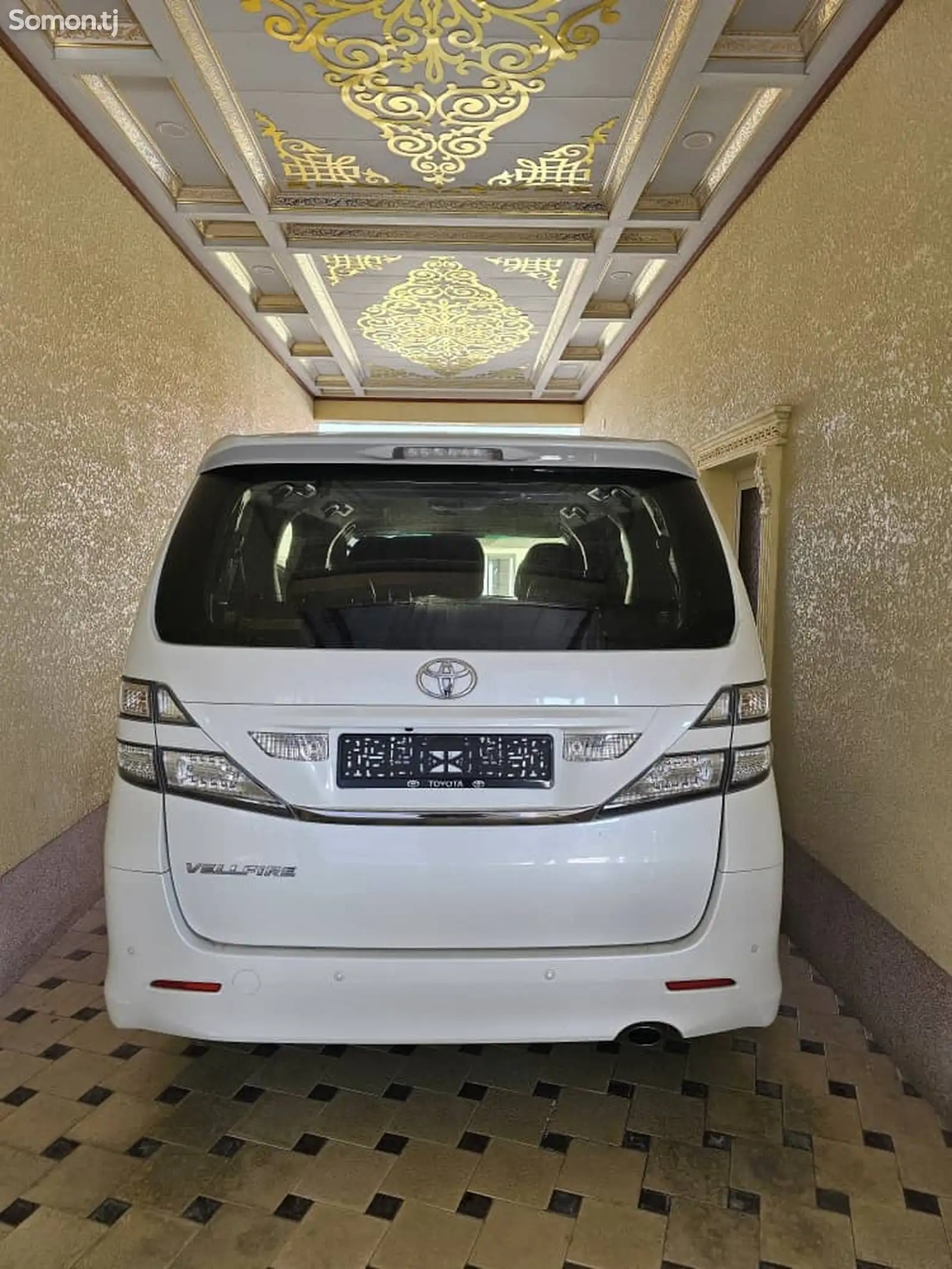 Toyota Vellfire, 2014-1