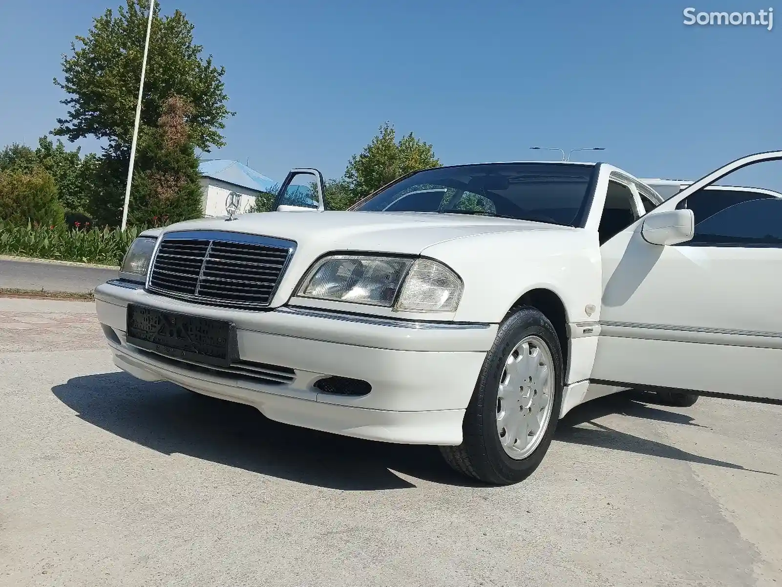 Mercedes-Benz E class, 2000-5