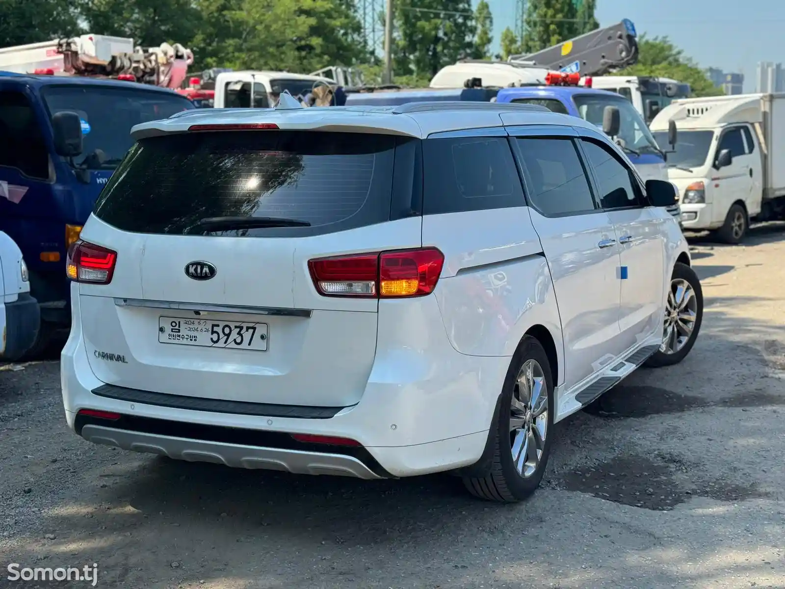 Kia Carnival, 2015-13