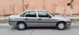 Opel Vectra A, 1994-11