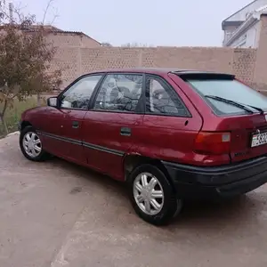 Opel Astra H, 1993