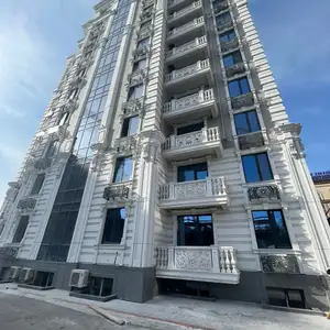 1-комн. квартира, Цокольный этаж, 33 м², Универмаг