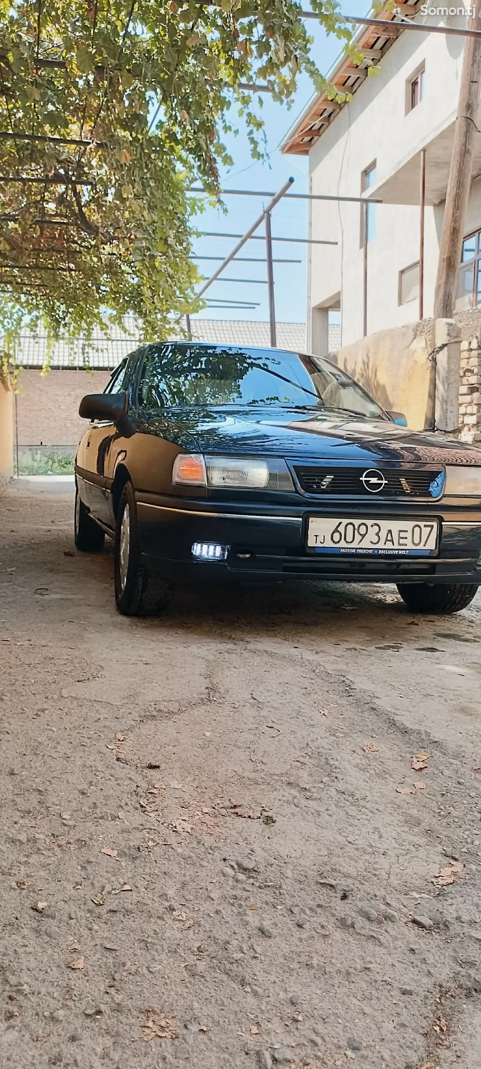 Opel Vectra A, 1992-4