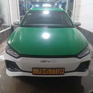 BYD E2, 2023