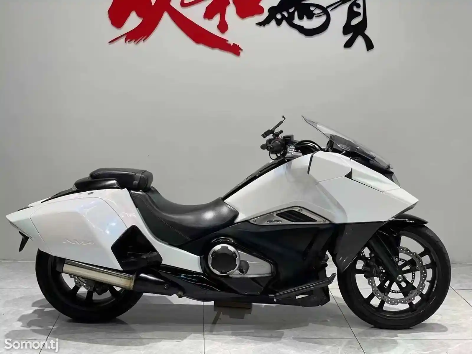 Мотоцикл Honda Concept Batman Chariot NM4-02 750сс на заказ-2