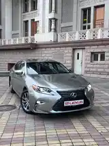 Lexus ES series, 2017-2