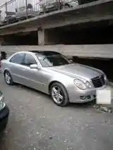 Mercedes-Benz E class, 2002-3