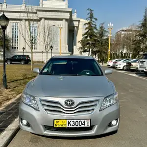 Toyota Camry, 2011