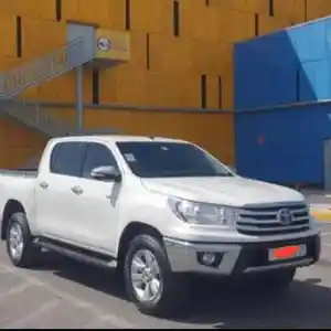 Лобовое стекло Toyota Hilux 2016