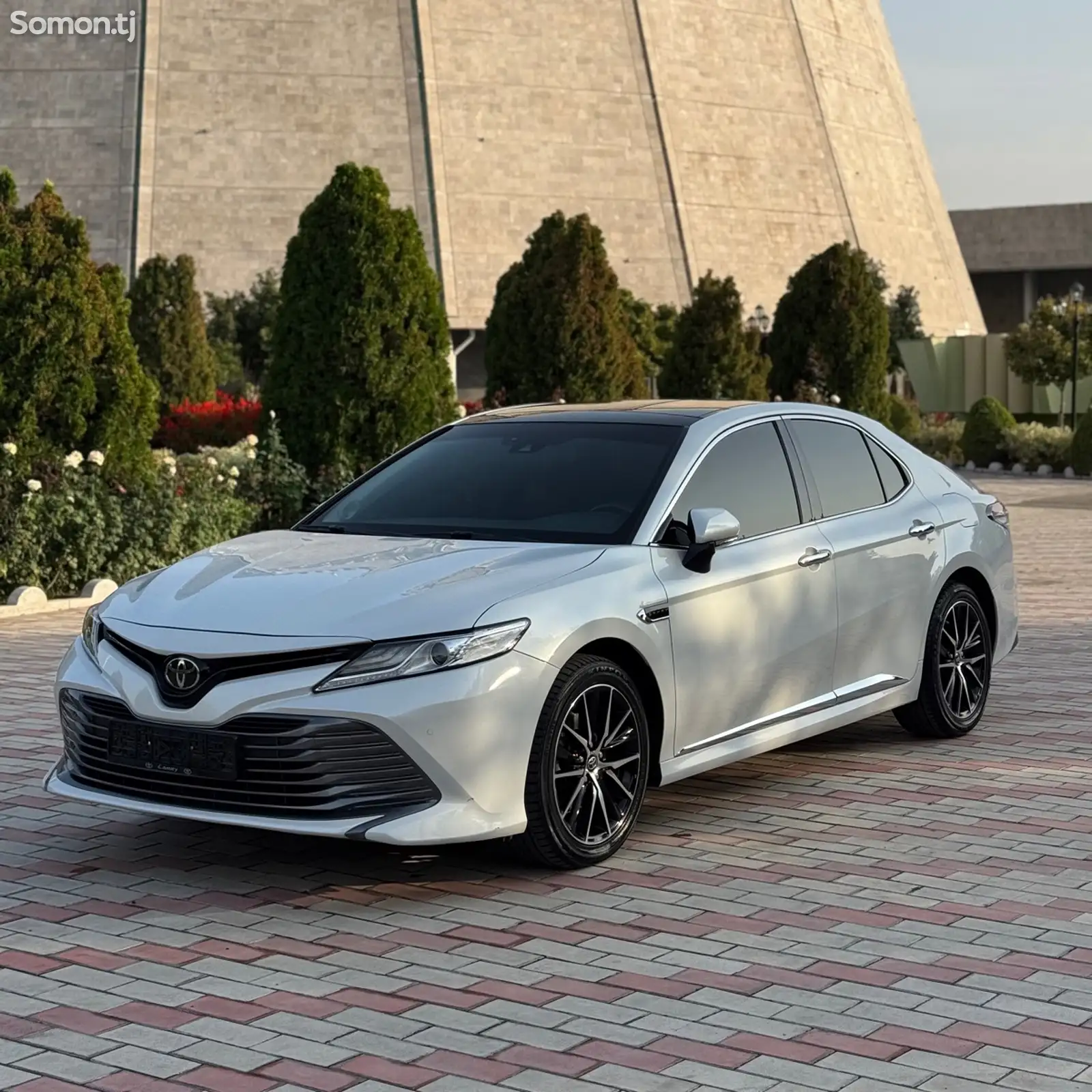 Toyota Camry, 2018-1