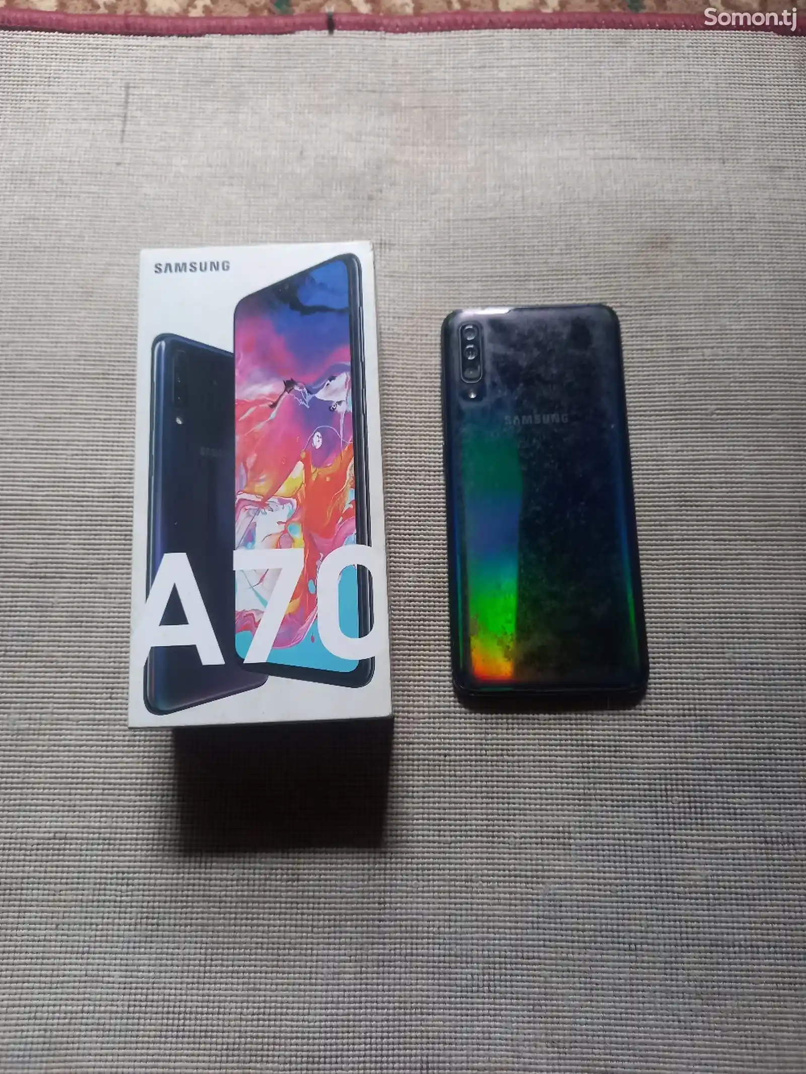 Samsung Galaxy A70 128 gb-2