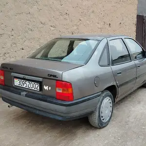 Opel Vectra A, 1990