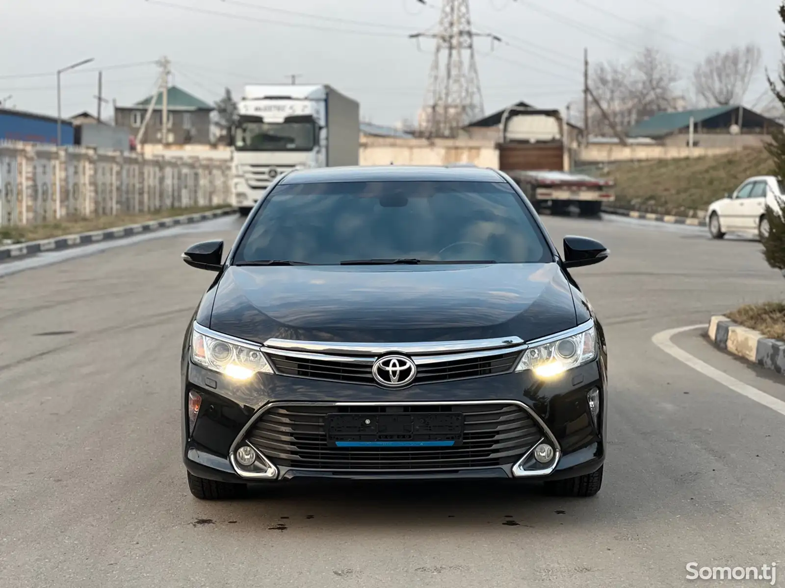 Toyota Camry, 2015-1