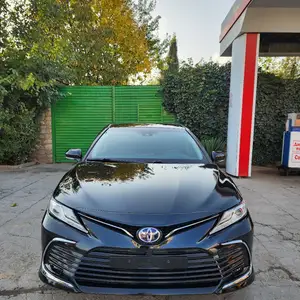 Toyota Camry, 2019