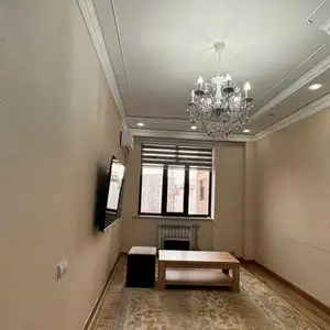 2-комн. квартира, 8 этаж, 60м², И. Сомони