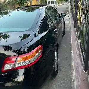 Toyota Camry, 2011