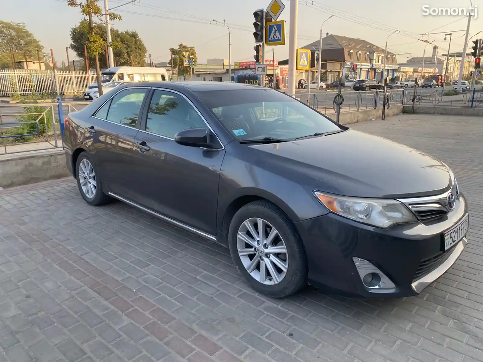 Toyota Camry, 2013-3