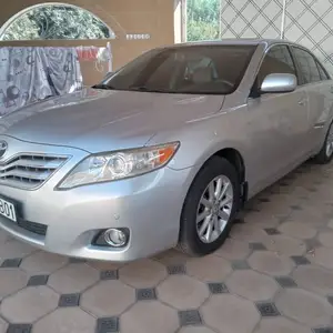 Toyota Camry, 2010