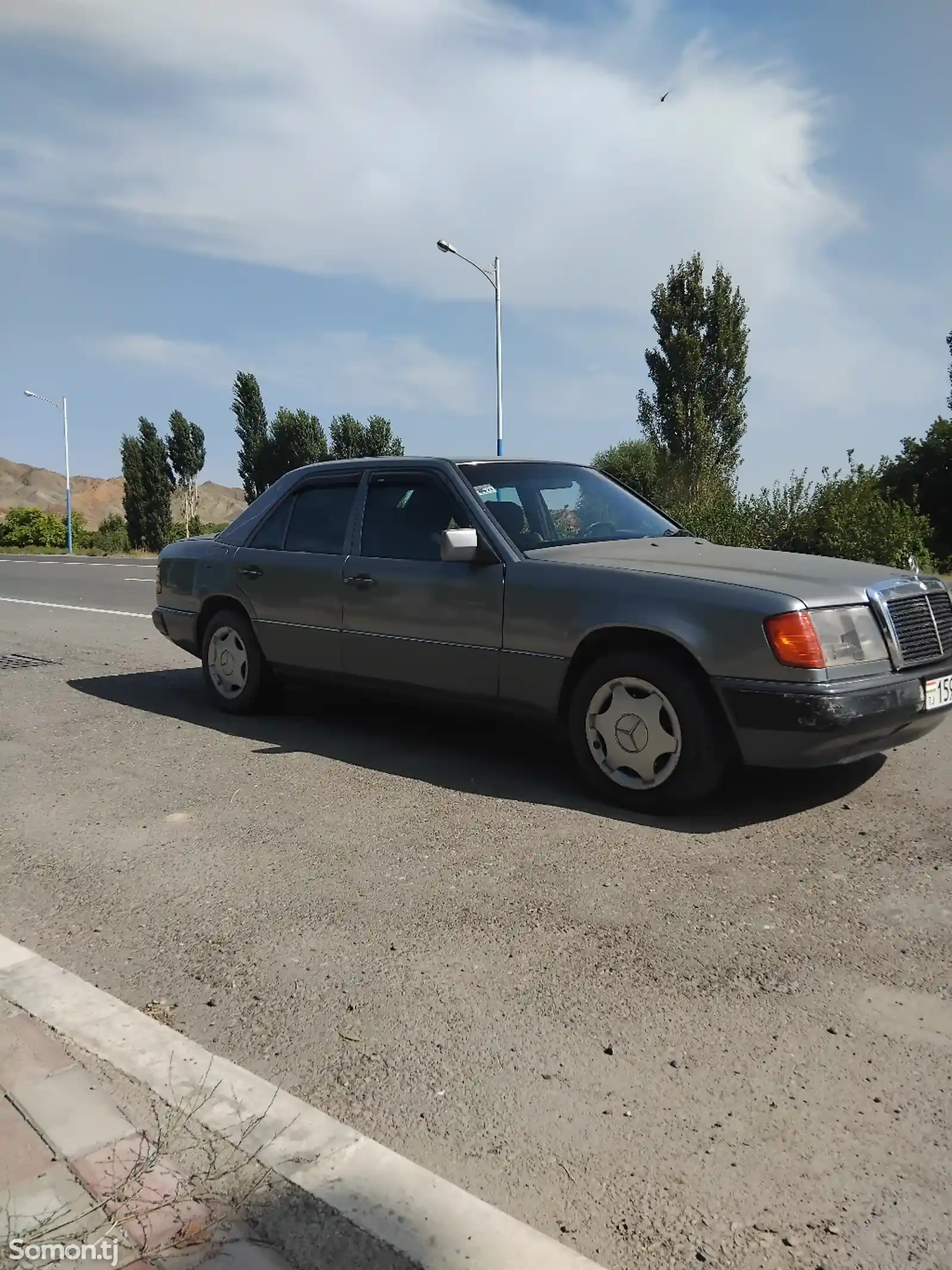 Mercedes-Benz W124, 1992-8