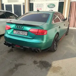 Audi A4, 2011