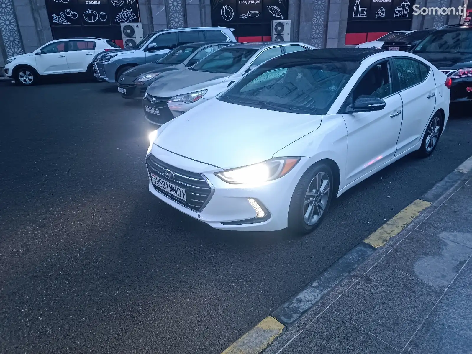 Hyundai Elantra, 2017-1