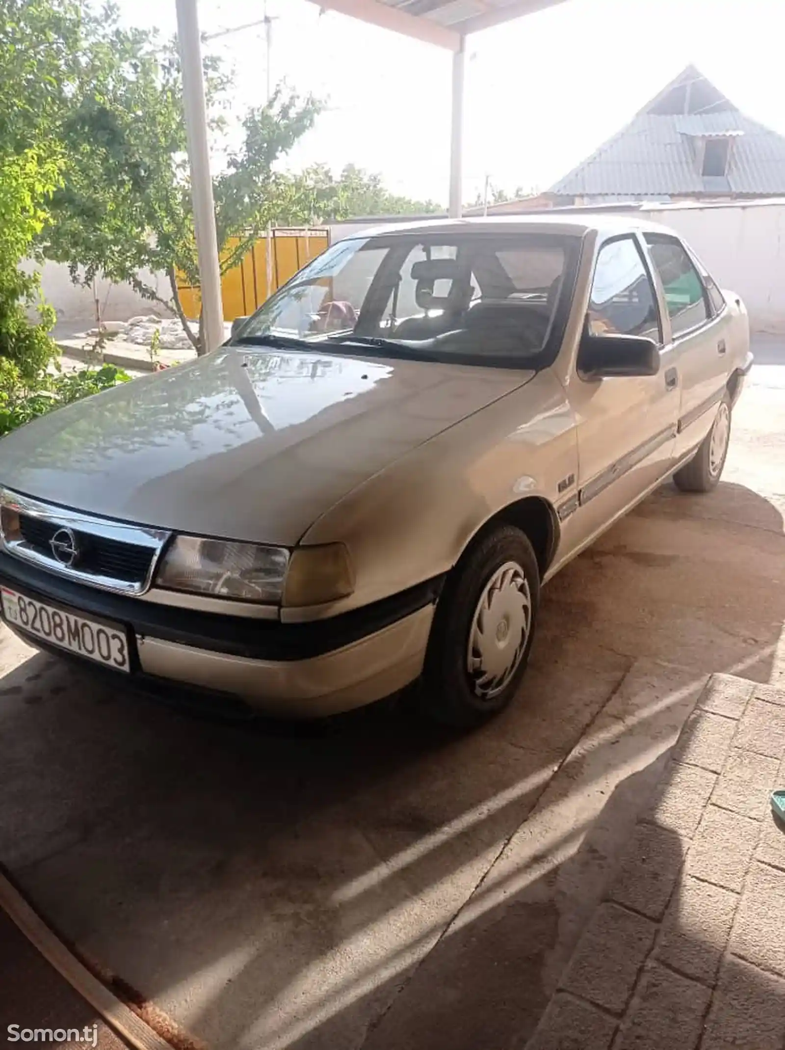 Opel Vectra A, 1992-5