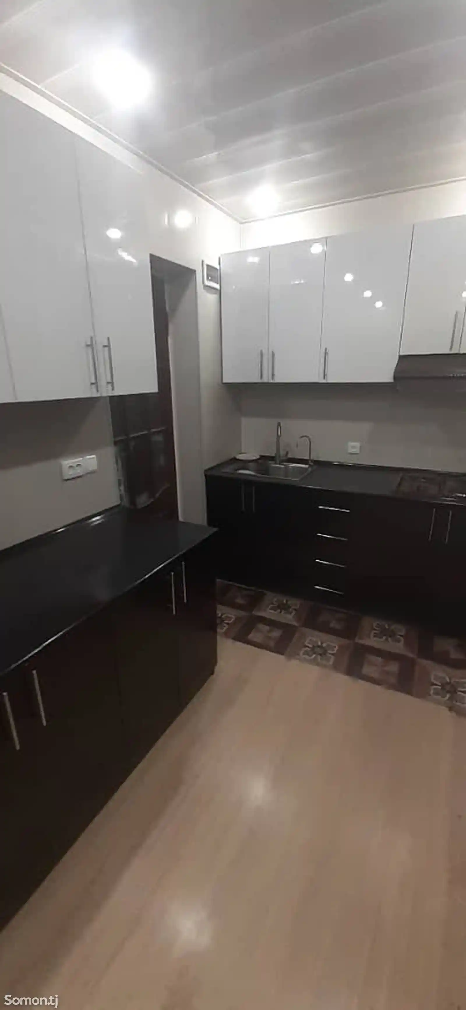 4-комн. квартира, 4 этаж, 80 м², панчшанбе-10