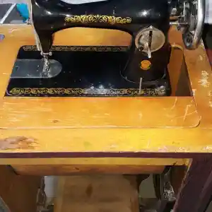 Швейная машина