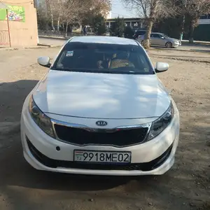 Kia K5, 2011