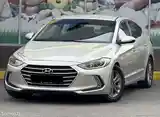 Hyundai Elantra, 2017-2