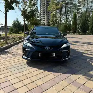 Toyota Camry, 2020