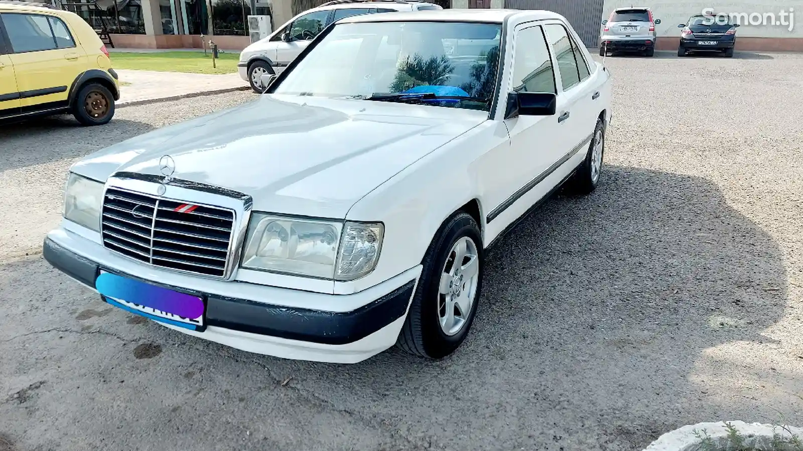 Mercedes-Benz W124, 1988-1