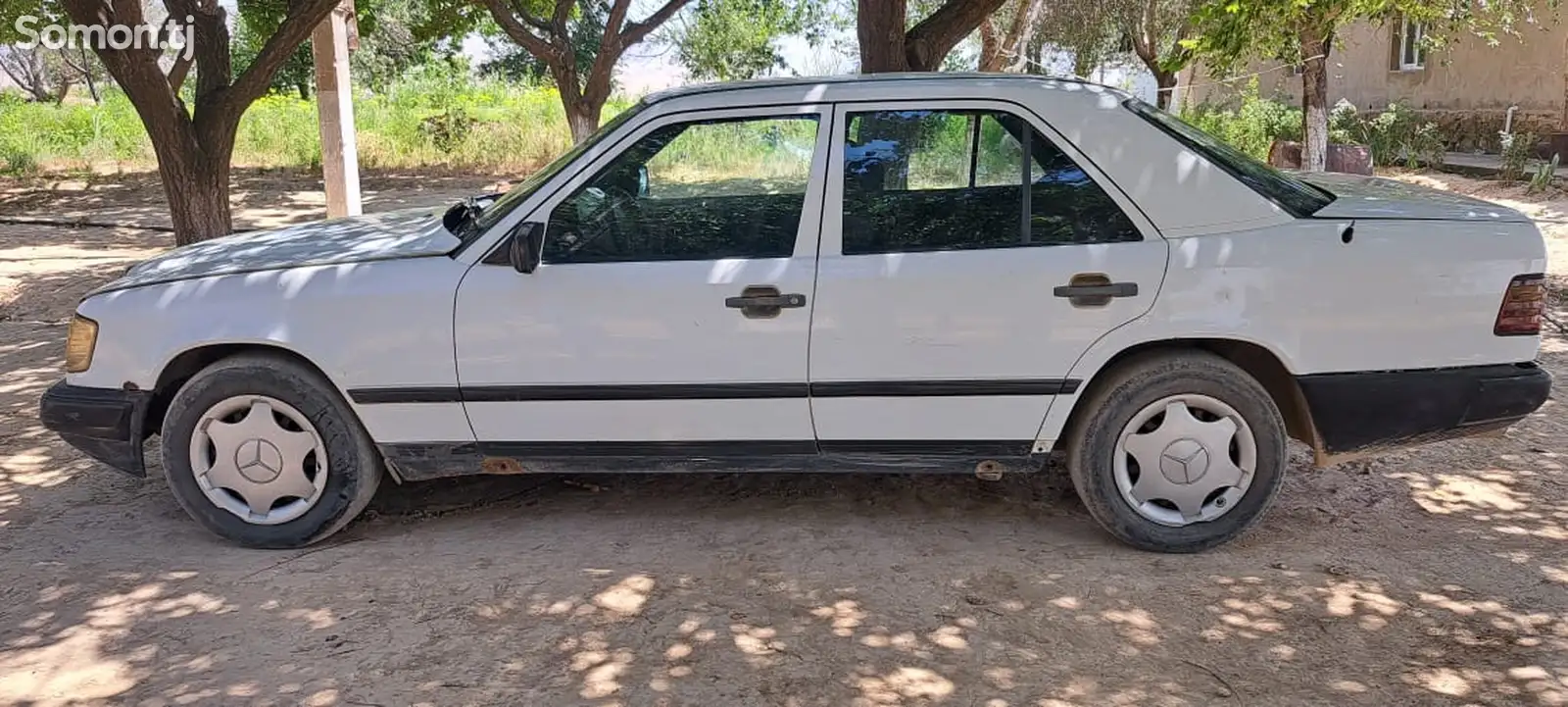 Mercedes-Benz W124, 1988-1