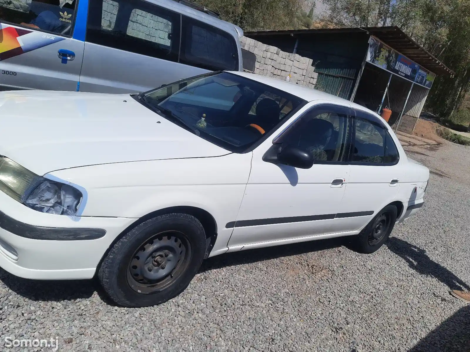 Nissan Sunny, 1999-4