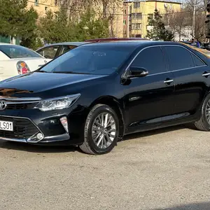 Toyota Camry, 2017