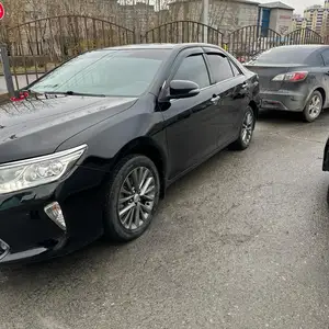 Toyota Camry, 2017