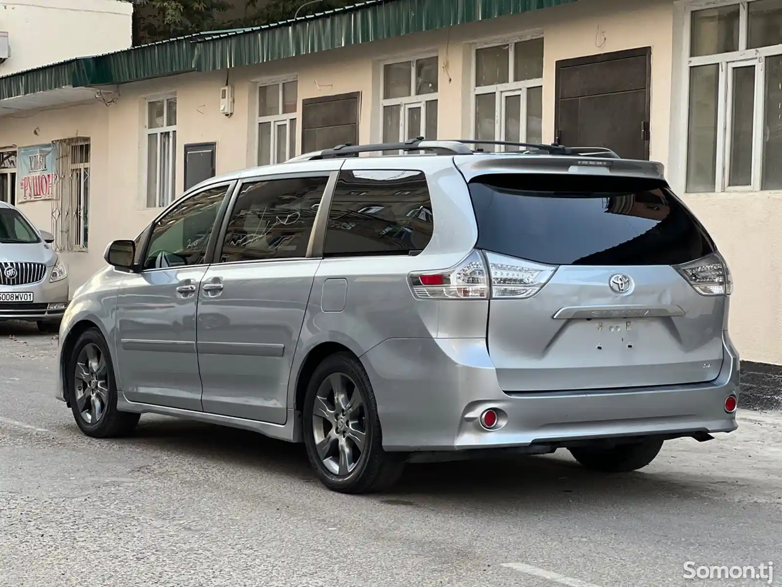 Toyota Sienna, 2016-4