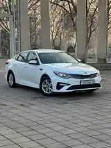 Kia Optima, 2016-3