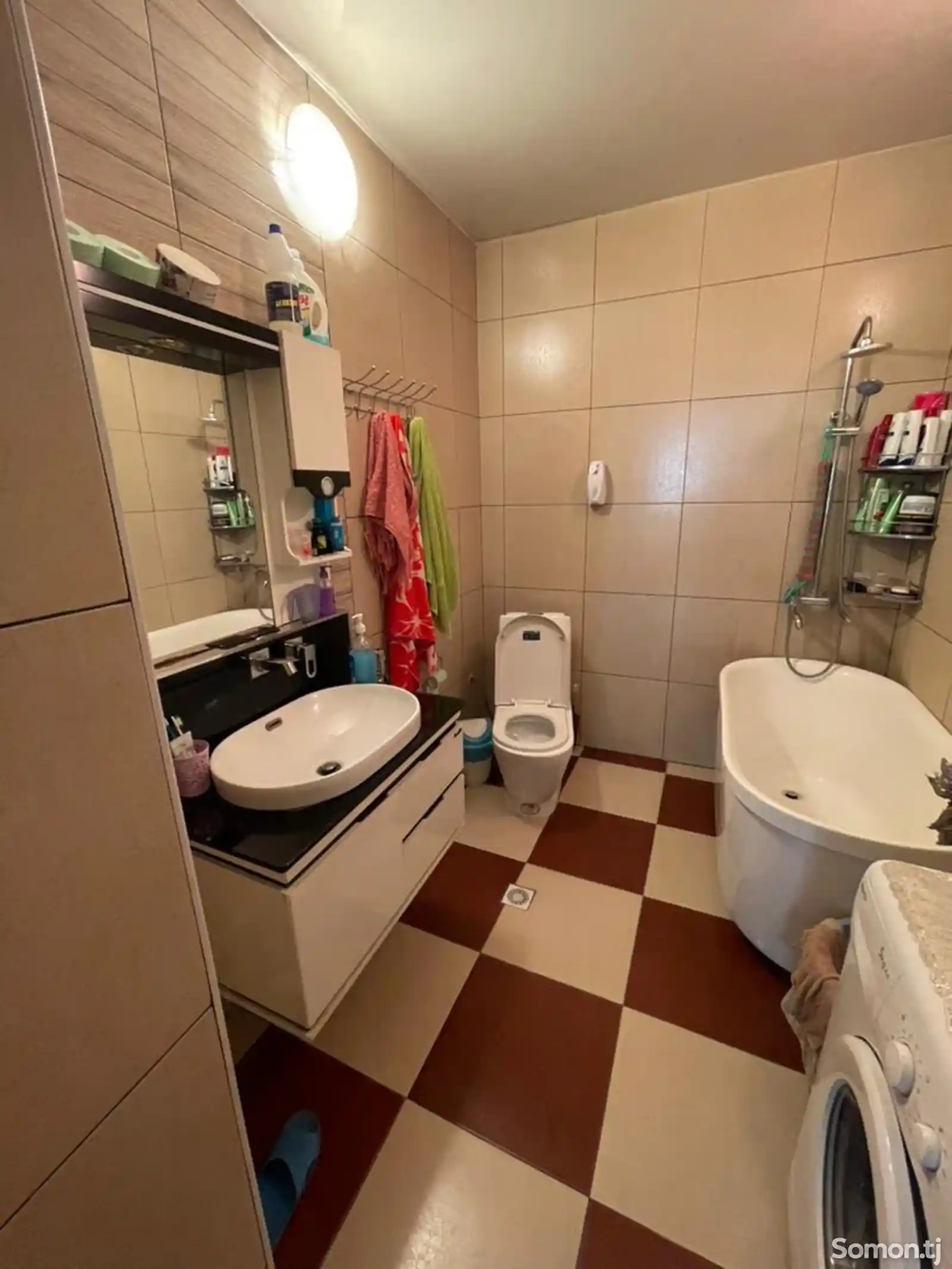 2-этажный, 9 комнатный дом, 350 м², Сомони-7